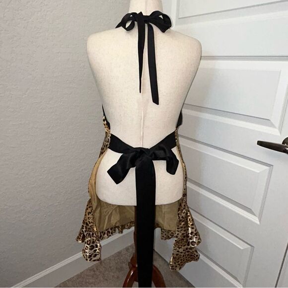 Haute in The Kitchen by Luxe to Love Animal Print Ruffle Statement Apron - Picture 3 of 5